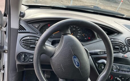 Ford Focus IV, 2004 год, 310 000 рублей, 11 фотография