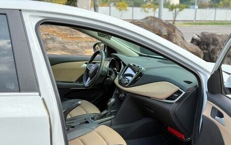 Chevrolet Cruze II, 2022 год, 1 200 000 рублей, 7 фотография