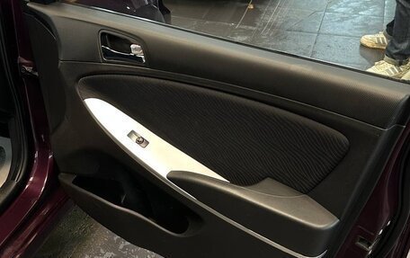 Hyundai Solaris II рестайлинг, 2012 год, 800 000 рублей, 16 фотография