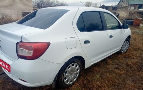 Renault Logan II, 2016 год, 500 000 рублей, 2 фотография