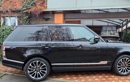 Land Rover Range Rover IV рестайлинг, 2016 год, 3 899 000 рублей, 7 фотография