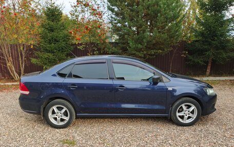 Volkswagen Polo VI (EU Market), 2012 год, 700 000 рублей, 4 фотография