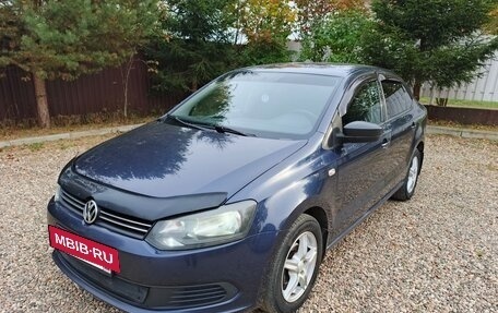 Volkswagen Polo VI (EU Market), 2012 год, 700 000 рублей, 2 фотография