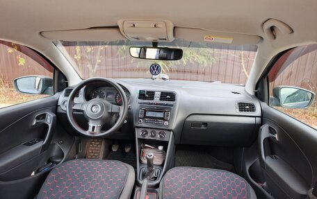 Volkswagen Polo VI (EU Market), 2012 год, 700 000 рублей, 9 фотография