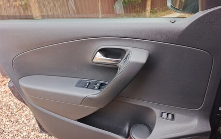 Volkswagen Polo VI (EU Market), 2012 год, 700 000 рублей, 8 фотография