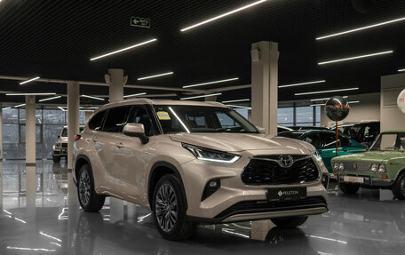 Toyota Highlander, 2025 год, 6 400 000 рублей, 2 фотография