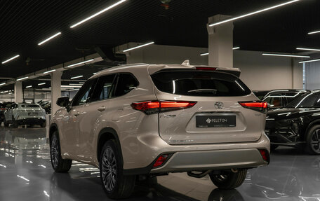 Toyota Highlander, 2025 год, 6 400 000 рублей, 4 фотография