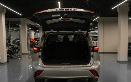 Toyota Highlander, 2025 год, 6 400 000 рублей, 28 фотография