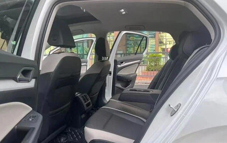 Volkswagen Golf VIII, 2022 год, 1 520 000 рублей, 13 фотография