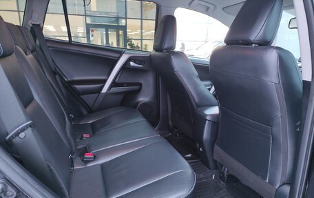 Toyota RAV4, 2018 год, 2 618 000 рублей, 8 фотография