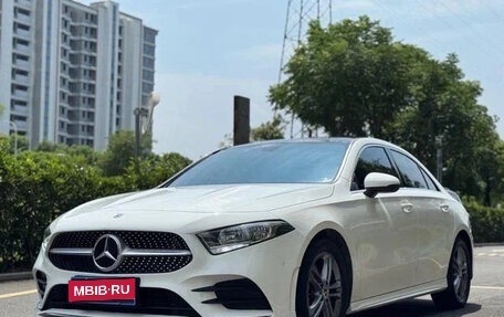 Mercedes-Benz A-Класс, 2021 год, 1 810 000 рублей, 1 фотография