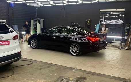 Infiniti Q50 I рестайлинг, 2015 год, 1 790 000 рублей, 15 фотография