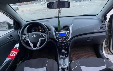 Hyundai Solaris II рестайлинг, 2013 год, 750 000 рублей, 8 фотография