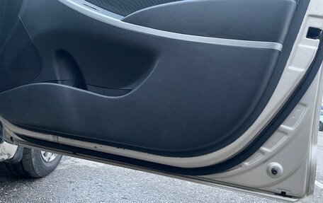 Hyundai Solaris II рестайлинг, 2013 год, 750 000 рублей, 28 фотография