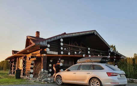 Skoda Superb III рестайлинг, 2017 год, 2 650 000 рублей, 2 фотография