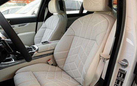 BMW 7 серия, 2025 год, 13 800 096 рублей, 18 фотография