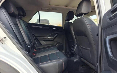 Volkswagen T-Roc I, 2021 год, 1 450 000 рублей, 9 фотография