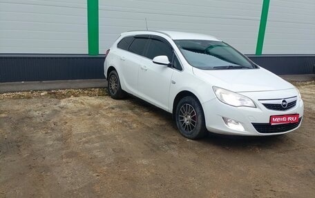 Opel Astra J, 2012 год, 790 000 рублей, 1 фотография