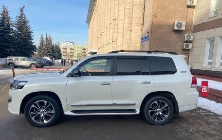 Toyota Land Cruiser 200, 2020 год, 8 500 000 рублей, 3 фотография