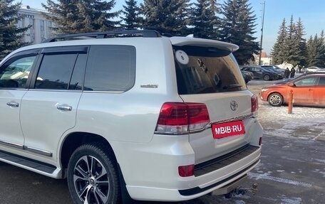 Toyota Land Cruiser 200, 2020 год, 8 500 000 рублей, 10 фотография