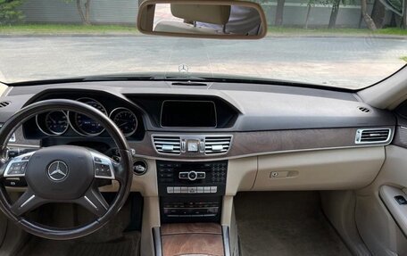 Mercedes-Benz E-Класс, 2015 год, 2 300 000 рублей, 2 фотография