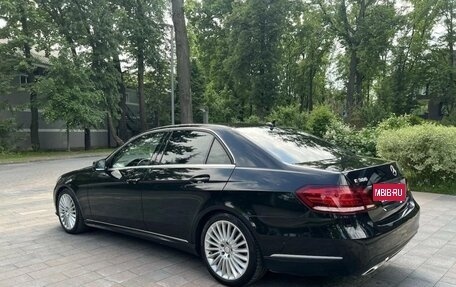 Mercedes-Benz E-Класс, 2015 год, 2 300 000 рублей, 7 фотография