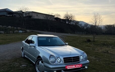 Mercedes-Benz E-Класс, 1997 год, 750 000 рублей, 7 фотография