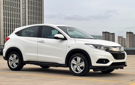 Honda Vezel, 2021 год, 1 722 000 рублей, 11 фотография