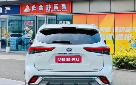 Toyota Highlander, 2022 год, 4 510 000 рублей, 4 фотография