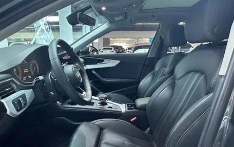 Audi A4, 2021 год, 2 960 000 рублей, 4 фотография