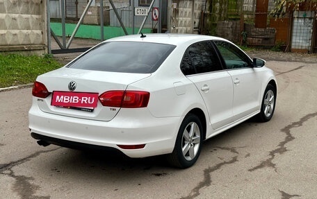 Volkswagen Jetta VI, 2012 год, 1 149 000 рублей, 3 фотография