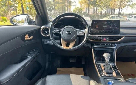 KIA K3, 2022 год, 1 170 000 рублей, 10 фотография