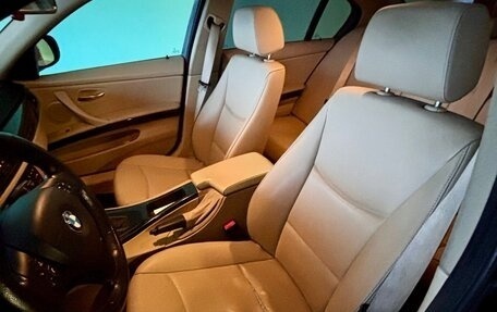 BMW 3 серия, 2009 год, 1 065 000 рублей, 15 фотография