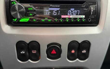 Dacia Sandero I, 2009 год, 415 000 рублей, 2 фотография