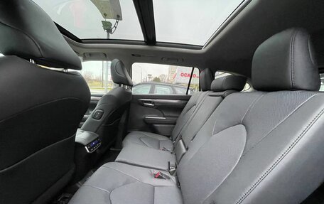 Toyota Highlander, 2025 год, 5 875 000 рублей, 21 фотография