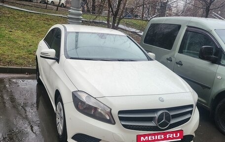 Mercedes-Benz A-Класс, 2013 год, 1 250 000 рублей, 3 фотография