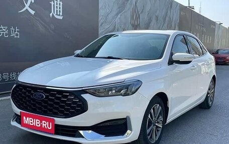 Ford Escort, 2022 год, 1 490 000 рублей, 1 фотография