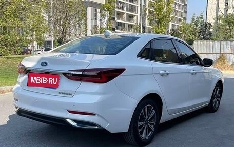 Ford Escort, 2022 год, 1 490 000 рублей, 4 фотография