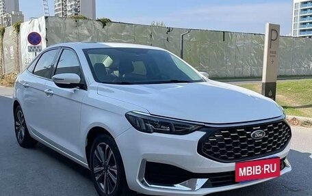 Ford Escort, 2022 год, 1 490 000 рублей, 7 фотография