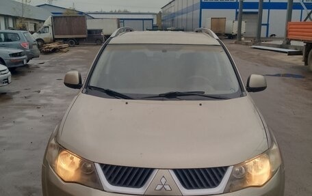 Mitsubishi Outlander III рестайлинг 3, 2008 год, 1 050 000 рублей, 1 фотография