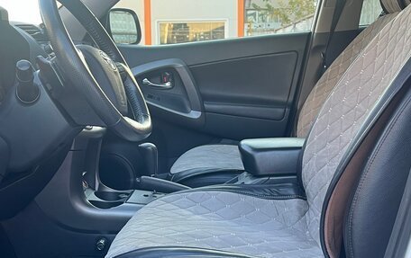 Toyota RAV4, 2011 год, 1 700 000 рублей, 14 фотография