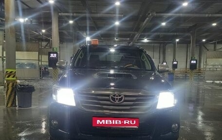 Toyota Hilux VII, 2014 год, 2 150 000 рублей, 8 фотография