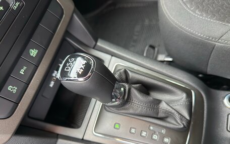 Skoda Yeti I рестайлинг, 2015 год, 1 850 000 рублей, 23 фотография