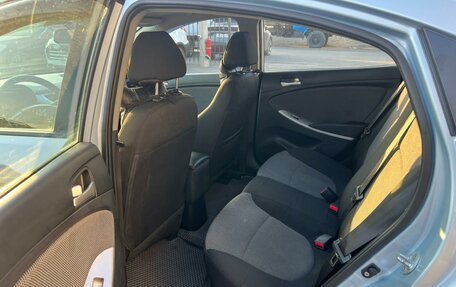 Hyundai Solaris II рестайлинг, 2013 год, 879 000 рублей, 18 фотография