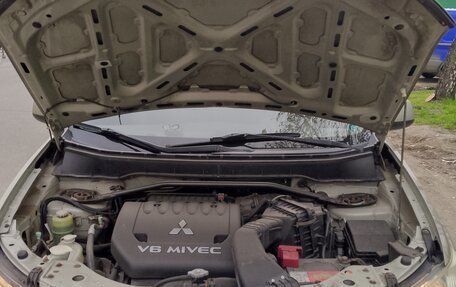 Mitsubishi Outlander III рестайлинг 3, 2008 год, 1 050 000 рублей, 11 фотография