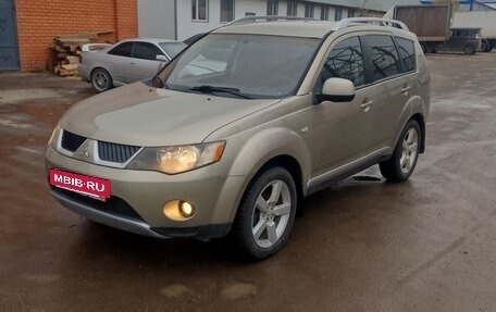 Mitsubishi Outlander III рестайлинг 3, 2008 год, 1 050 000 рублей, 2 фотография