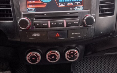 Mitsubishi Outlander III рестайлинг 3, 2008 год, 1 050 000 рублей, 17 фотография