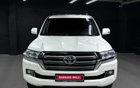 Toyota Land Cruiser 200, 2021 год, 6 766 000 рублей, 2 фотография