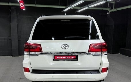 Toyota Land Cruiser 200, 2021 год, 6 766 000 рублей, 5 фотография