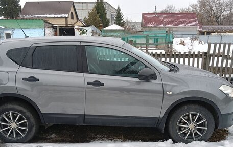 Nissan Qashqai, 2011 год, 975 000 рублей, 2 фотография